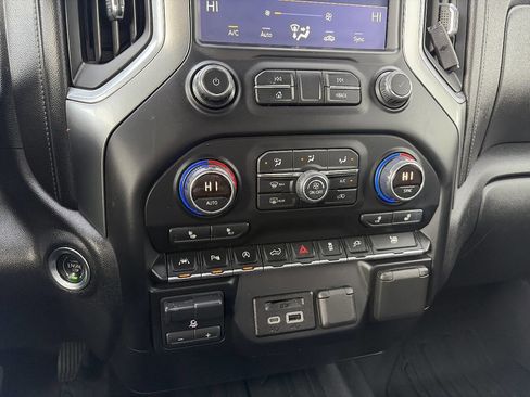 Used 2019 Chevrolet Silverado 1500 LT w/ Convenience Package image 36