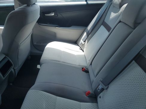 Used 2013 Toyota Camry LE FWD image 8