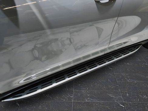 Used 2024 Mercedes-Benz GLS 450 4MATIC image 12