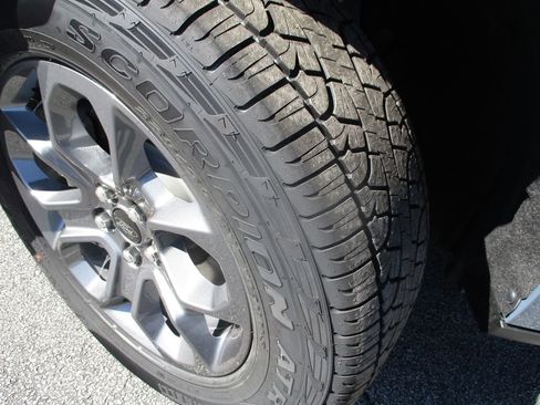 New 2025 Ford Maverick XLT w/ XLT Luxury Package image 20