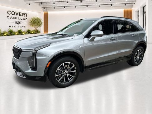 Certified 2025 Cadillac XT4 Sport FWD image 4