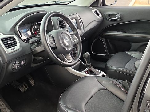 Used 2019 Jeep Compass Latitude w/ Popular Equipment Group FWD image 10