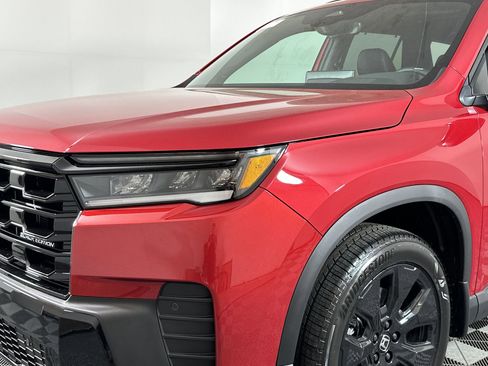 New 2026 Honda Pilot Black Edition image 8