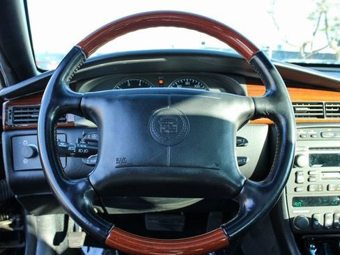 Used 2000 Cadillac Eldorado Touring image 21