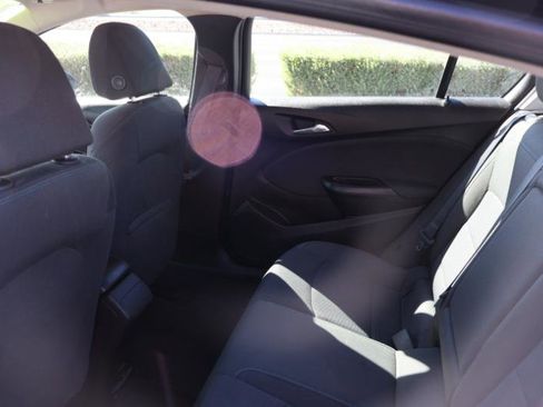 Used 2018 Chevrolet Cruze LT image 20