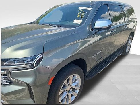 Used 2023 Chevrolet Suburban Premier RWD image 10