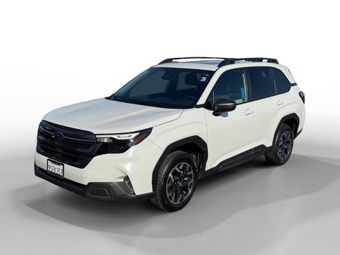 Used 2025 Subaru Forester Premium AWD/4WD image 1