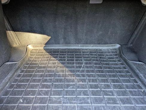 Used 2021 Tesla Model 3 Standard Range Plus image 6