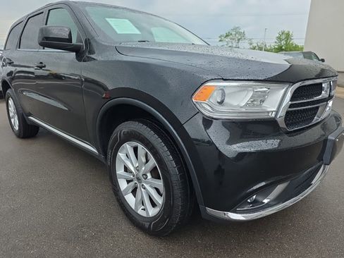 Used 2019 Dodge Durango SXT AWD/4WD image 3