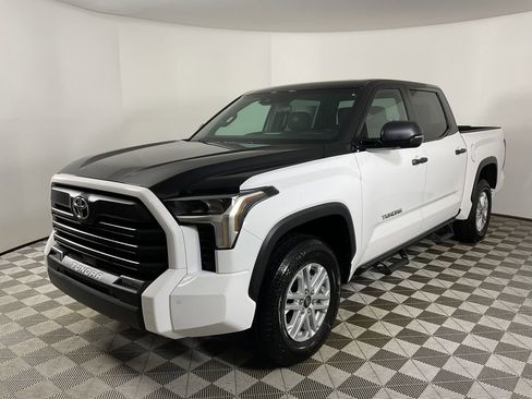 New 2026 Toyota Tundra SR5 image 3