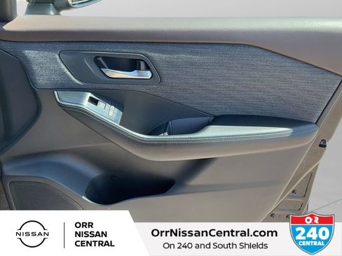 Used 2021 Nissan Rogue SV AWD/4WD image 10