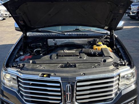 Used 2016 Lincoln Navigator L Reserve AWD/4WD image 34