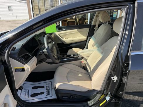 Used 2016 Hyundai Sonata Sport image 10