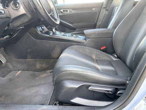 Used 2023 Honda Civic Sport image 11
