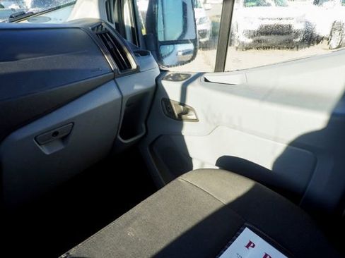 Used 2019 Ford Transit 150 XLT image 27