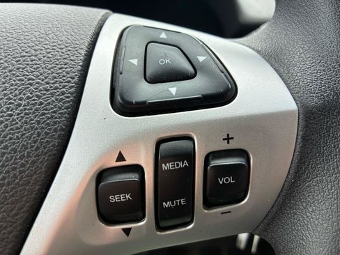 Used 2011 Ford Edge SE w/ 101A Rapid Spec Order Code FWD image 17