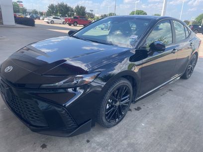 Used 2025 Toyota Camry SE
