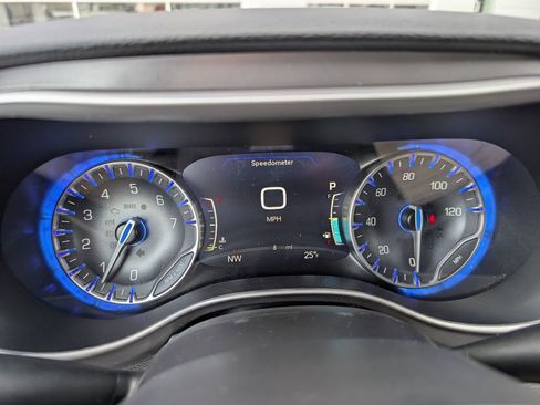 New 2026 Chrysler Pacifica Select image 21