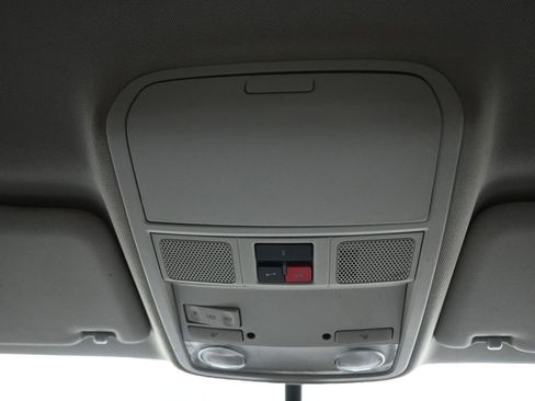 Used 2014 Volkswagen Passat 1.8T Wolfsburg Edition image 21