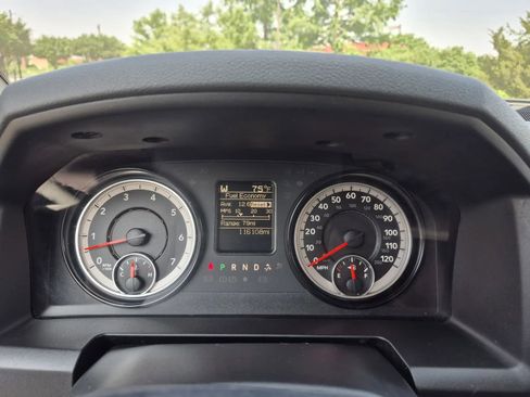 Used 2017 RAM 1500 Classic SLT AWD/4WD image 28