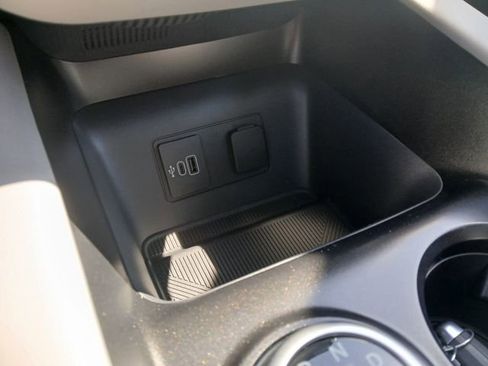 New 2026 Ford Explorer Active AWD/4WD image 21