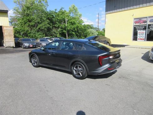 Used 2025 Kia K4 FWD image 3