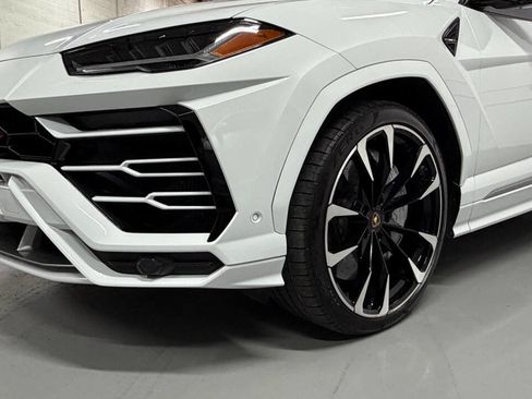 Used 2020 Lamborghini Urus AWD/4WD image 29