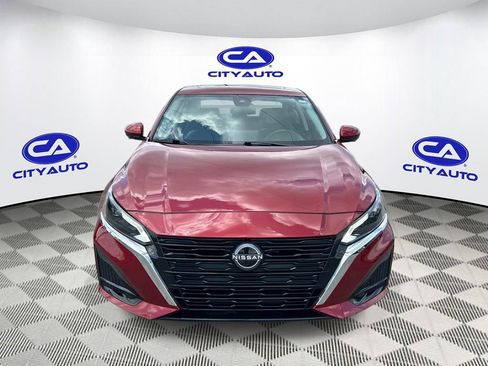 Used 2024 Nissan Altima 2.5 SL FWD image 11