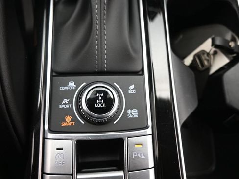 Certified 2024 Kia Telluride S w/ S Sunroof Package AWD/4WD image 34
