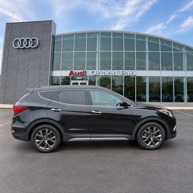 Used 2017 Hyundai Santa Fe Sport AWD/4WD image 4