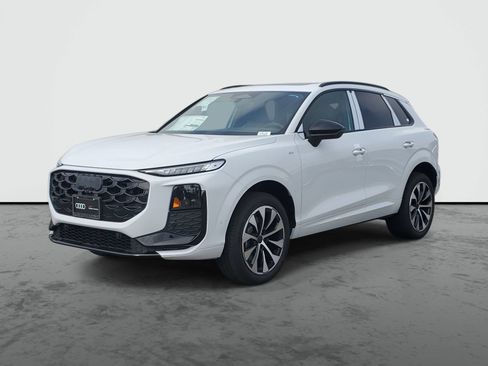 New 2026 Audi Q3 quattro 2.0T AWD/4WD image 2
