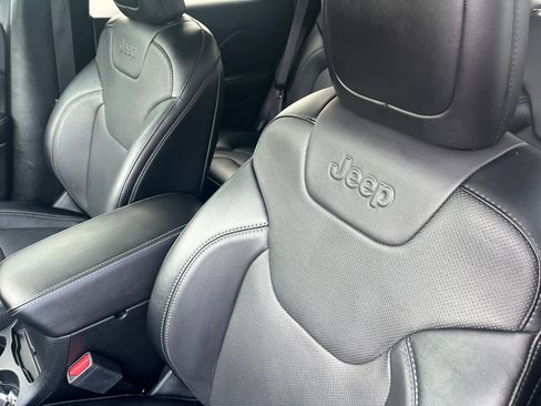 Used 2022 Jeep Cherokee Latitude Lux image 18