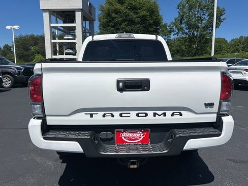Used 2021 Toyota Tacoma TRD Sport RWD image 8
