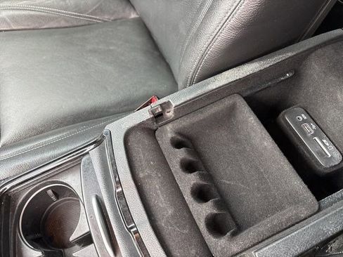 Used 2017 Dodge Charger SE w/ Blacktop Package image 24