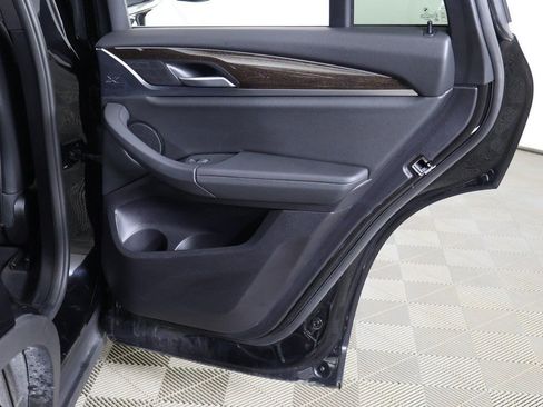 Used 2025 BMW X4 xDrive30i image 30