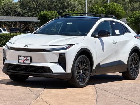 New 2026 Toyota C-HR AWD/4WD image 8