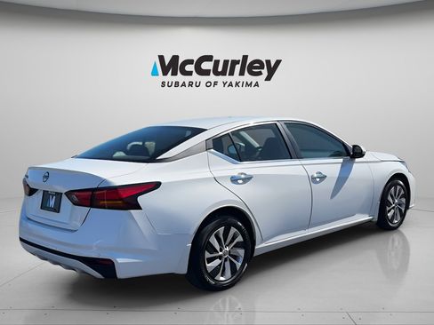 Used 2023 Nissan Altima 2.5 S image 5