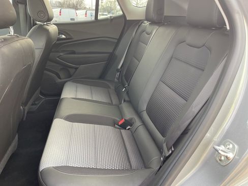 Used 2024 Chevrolet Trax LT w/ Driver Confidence Package image 9