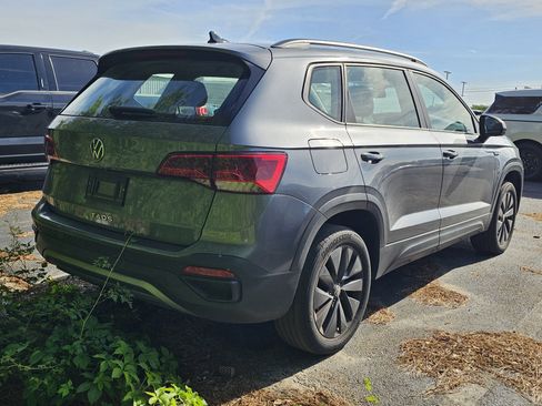 Used 2022 Volkswagen Taos S image 7