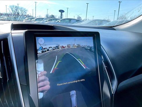 Used 2022 Ford Edge SE w/ Black Appearance Package image 30