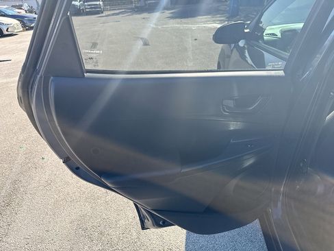 Used 2023 Hyundai Kona SEL image 22