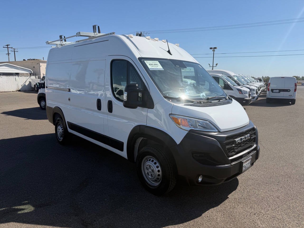 Used 2024 RAM ProMaster 1500 w/ Convenience Group FWD image 2