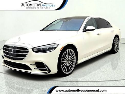 Used 2022 Mercedes-Benz S 500 4MATIC image 1
