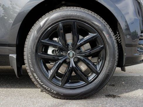 Used 2025 Land Rover Range Rover Velar Dynamic SE image 35