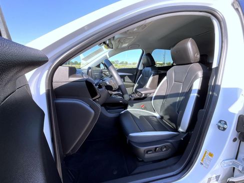 Certified 2024 Buick Envision Sport Touring image 10