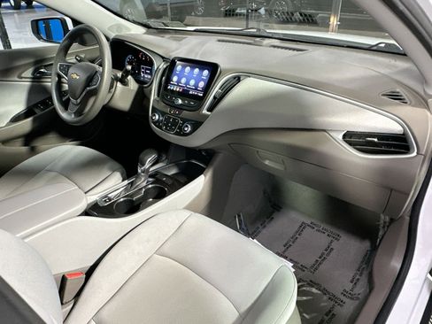 Used 2022 Chevrolet Malibu LT image 37