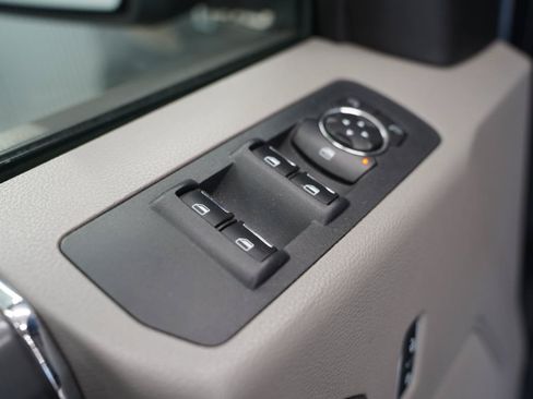 Used 2015 Ford F150 XLT w/ Equipment Group 302A Luxury AWD/4WD image 26
