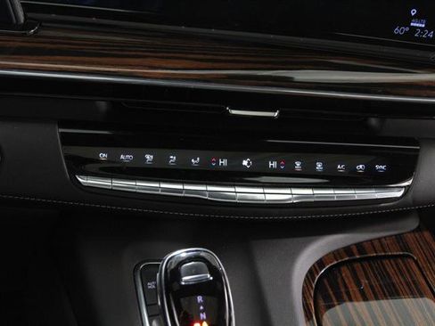 Certified 2023 Cadillac Escalade Premium Luxury image 14