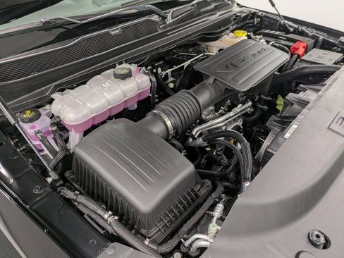 Used 2025 RAM 1500 Big Horn image 30