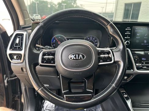 Used 2021 Kia Sorento S FWD image 17